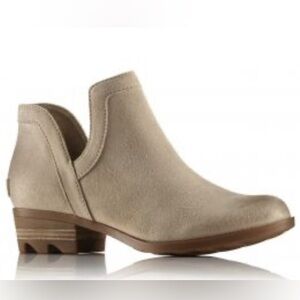 Sorel Lolla Cut-Out Bootie